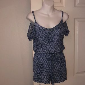 Blue&White Cold Shouldered Romper